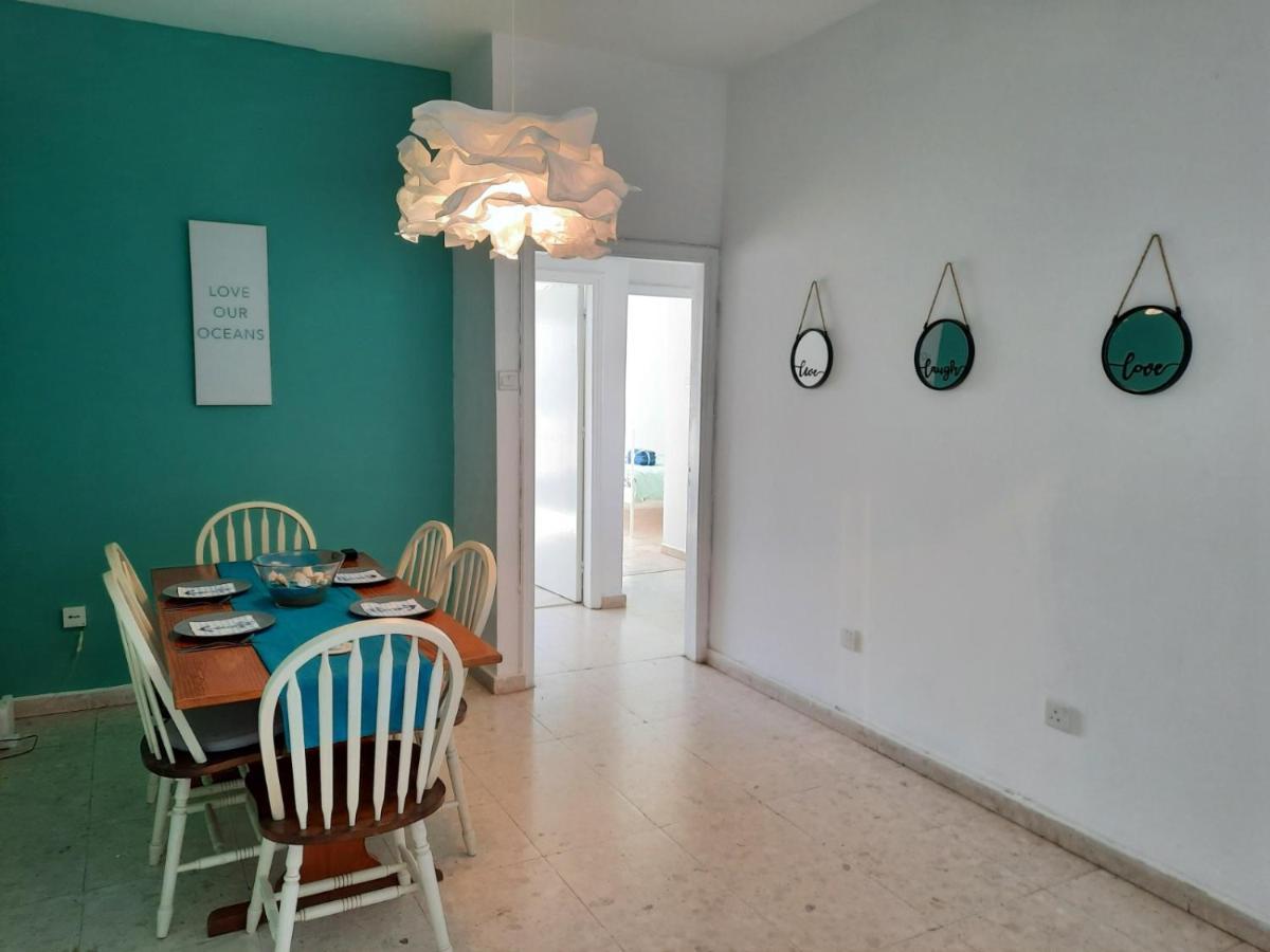 Sea-Esta Seaview Apartment, 200 Meters To The Beach Larnaca Eksteriør billede