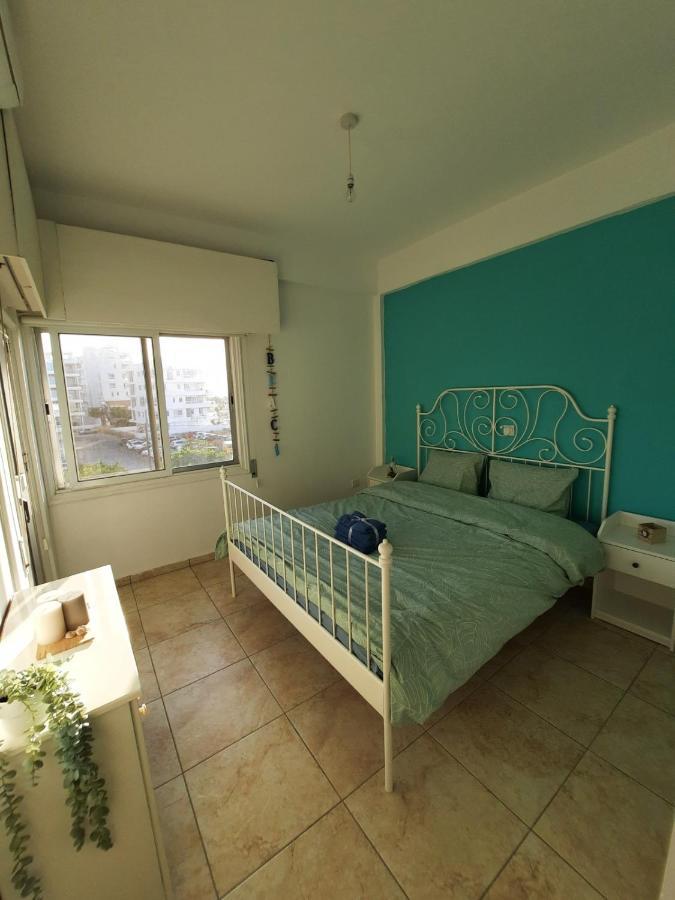 Sea-Esta Seaview Apartment, 200 Meters To The Beach Larnaca Eksteriør billede